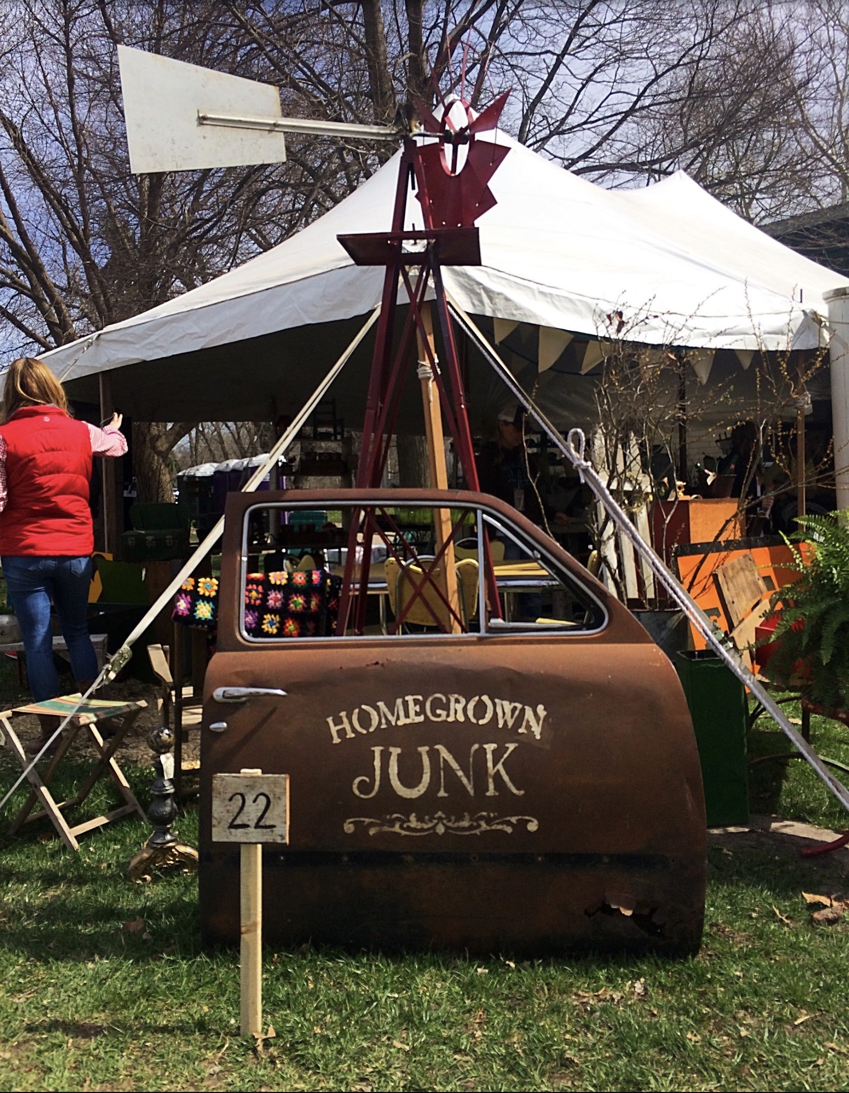 Cross-Country Road Trip: From Midnight Drives to Antique Finds